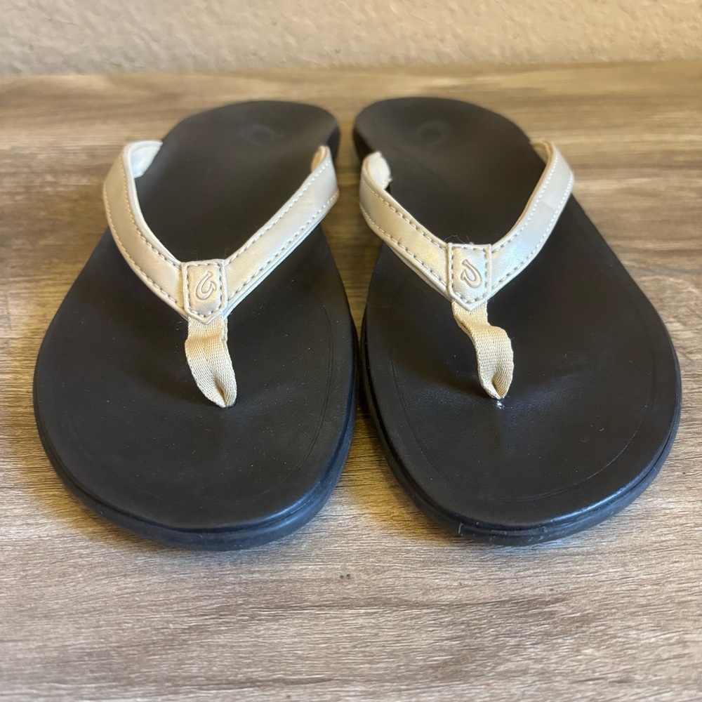 OluKai Ho‘ōpio Sandals Women's Size 7 - Picture 3 of 9